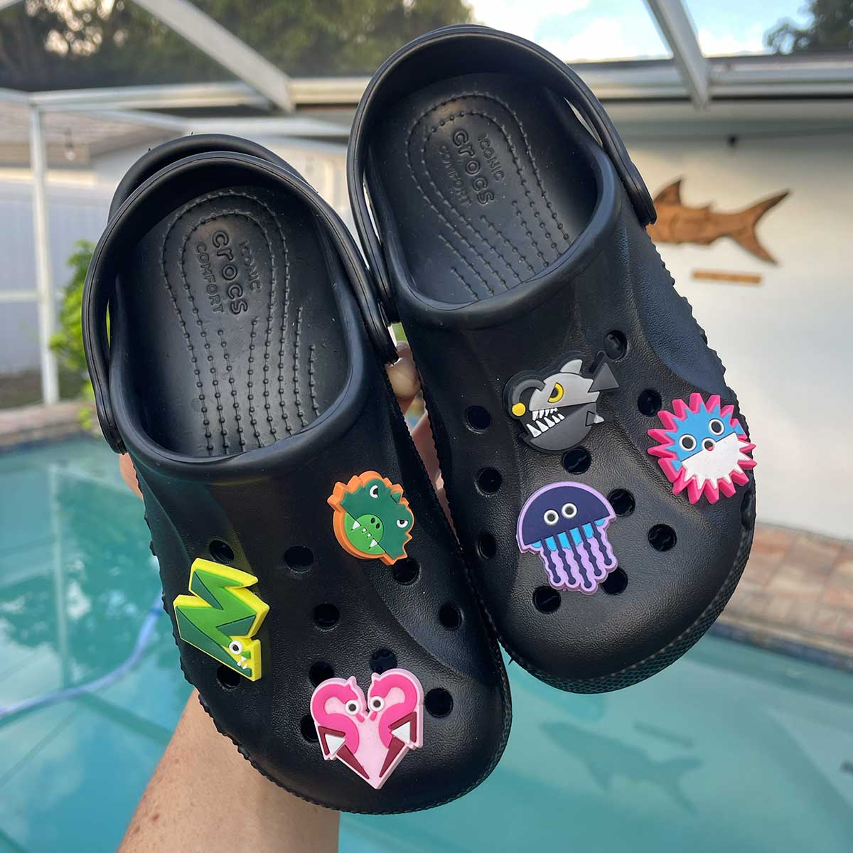 Wearing Crocs With Jibbitz Mens Crocs Charms Fish And Friends