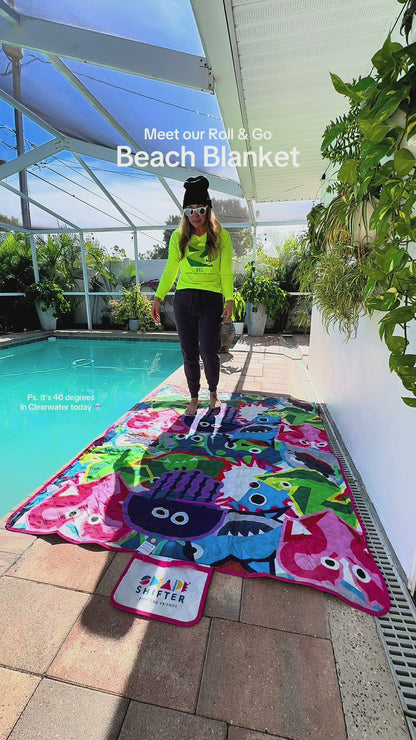 Large Waterproof Fish and Friends Beach Blanket with Handle – Sandproof, Foldable & Lightweight Outdoor Mat